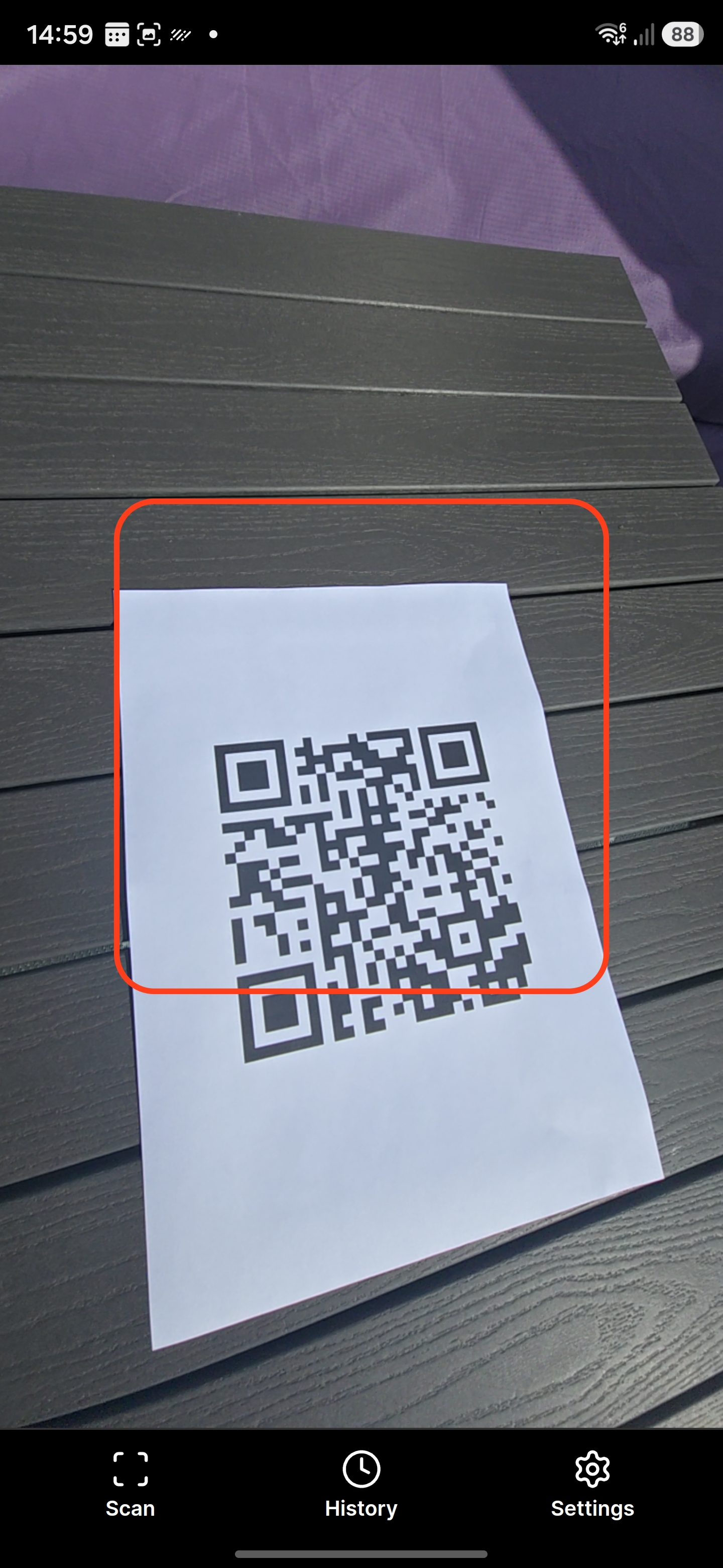 ScannerZero scan screen detecting a QR code through the camera viewfinder.